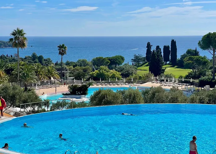 Cap Esterel - Duplex Avec 2 Terrasses Dont Tropezienne, Piscines Et Loisirs *