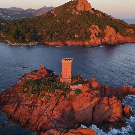 Cap Esterel - Duplex Avec 2 Terrasses Dont Tropezienne, Piscines Et Loisirs