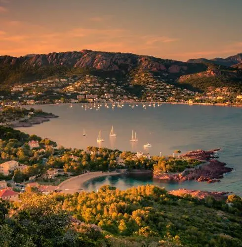 Apartamento Cap Esterel - Duplex Avec 2 Terrasses Dont Tropezienne, Piscines Et Loisirs *